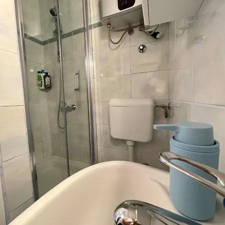 Stylish In Old Town Apartment